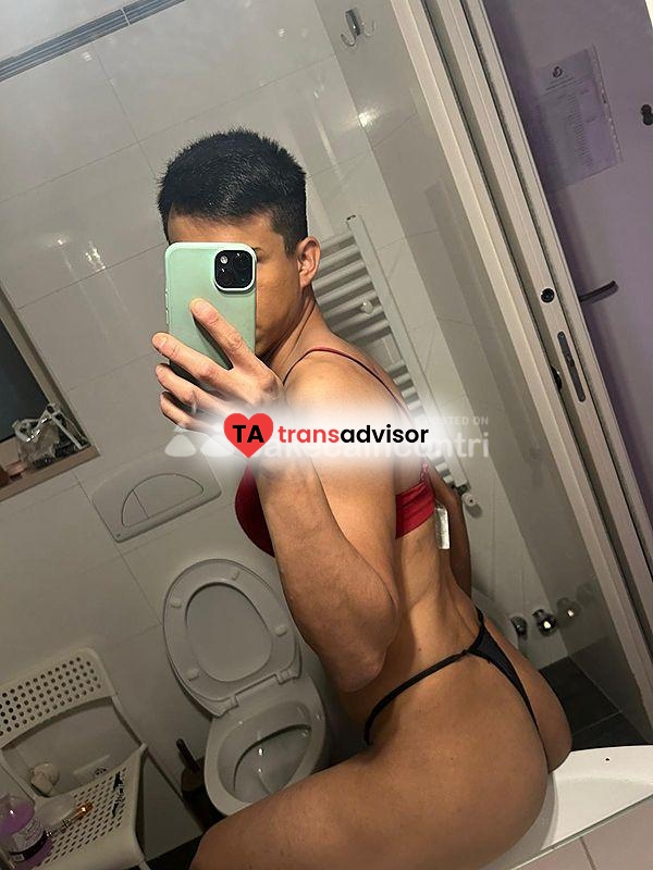 SEXY FEMBOY